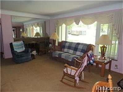 2nd image of 16160 Beechwood Ave