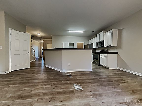 5th image of 5820 Bradshaw Ct