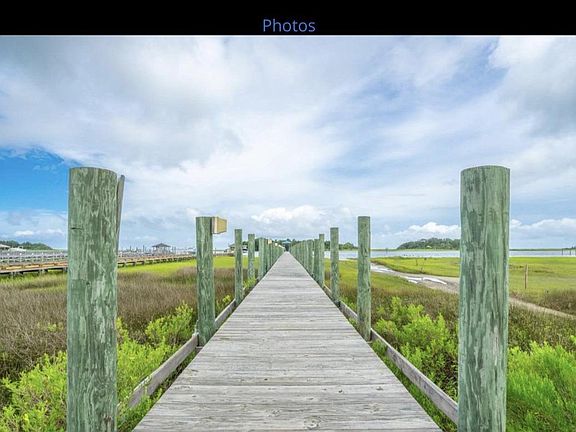 Community pier on ICW. Beach with kayak, canoe, small boat launch. No Boat slip.