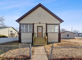 2123 S 10th St, Council Bluffs, IA 51501