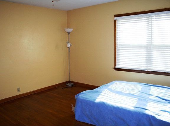 4th image of 1105 Hale Ave