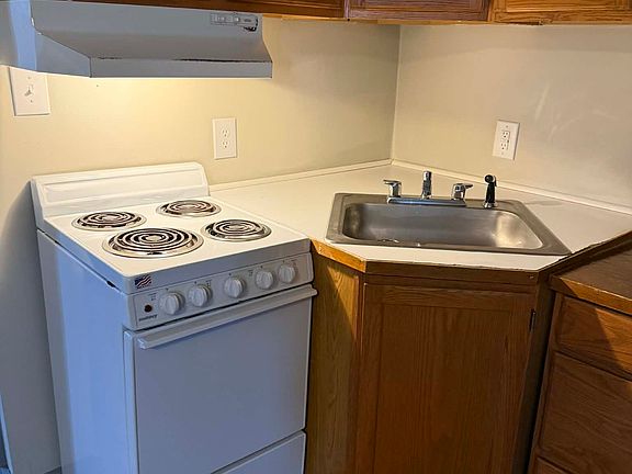 2nd image of 5224 W Seneca St #7