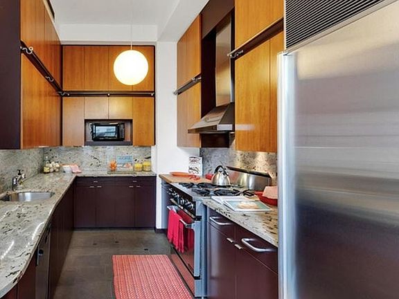 4th image of 138 Nassau St #12B