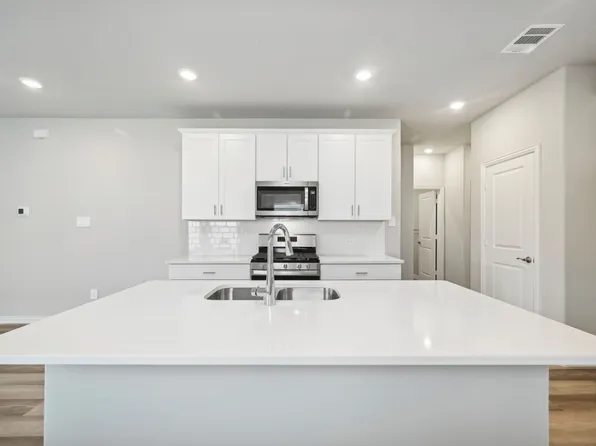 500 Ezra Ln, McKinney, TX 75069