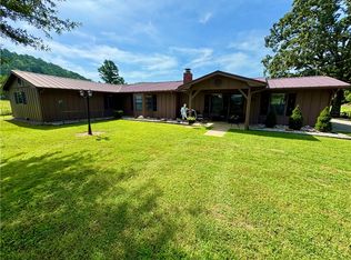 13069 Suits Us Ln, Parks, AR 72950