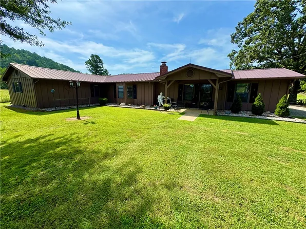 13069 Suits Us Ln, Parks, AR 72950