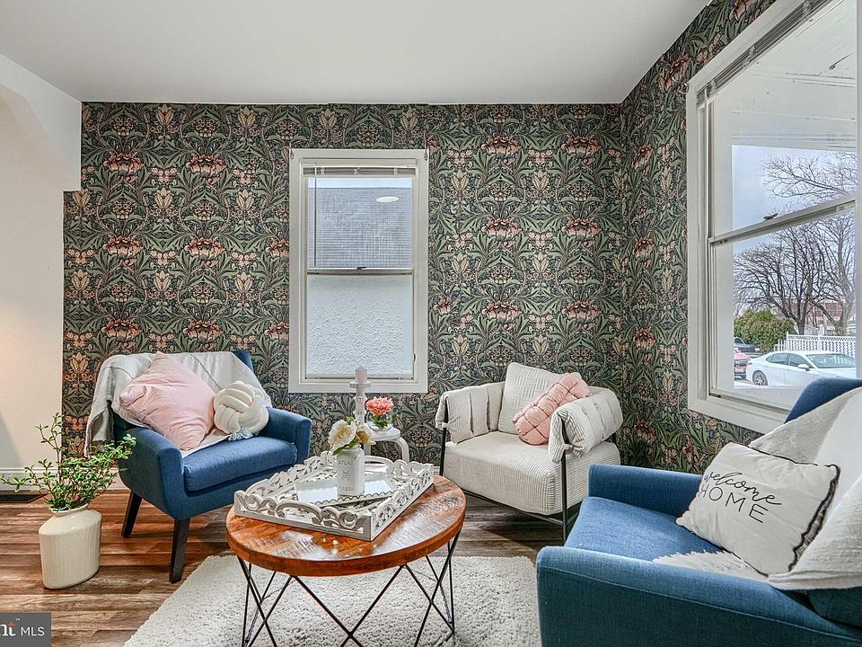 1st image of 1849 Portship Rd