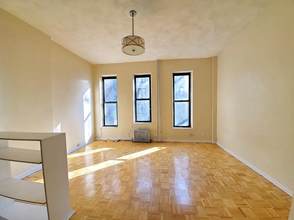 1st image of 738 St Nicholas Ave APT 3R