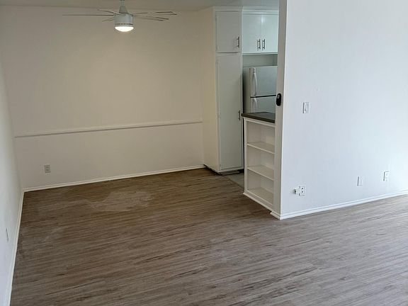 5th image of 948 11th St #4-D