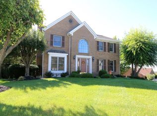 17 Bittersweet Dr, Alexandria, KY 41001