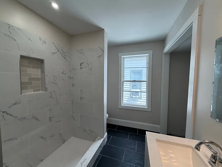 27 Warner St — Photo 13