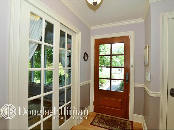 5th image of 12 N Wesley Ct