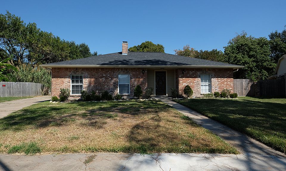 1st image of 1603 Castle Creek Dr