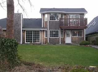 33760 Lake Front Dr, Warrenton, OR 97146