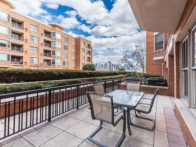 22 Avenue At Port, West New York, NJ, 07093