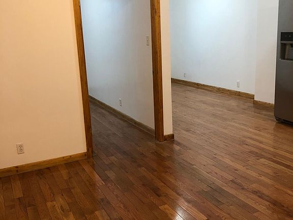 5th image of 13311 Crossbay Blvd