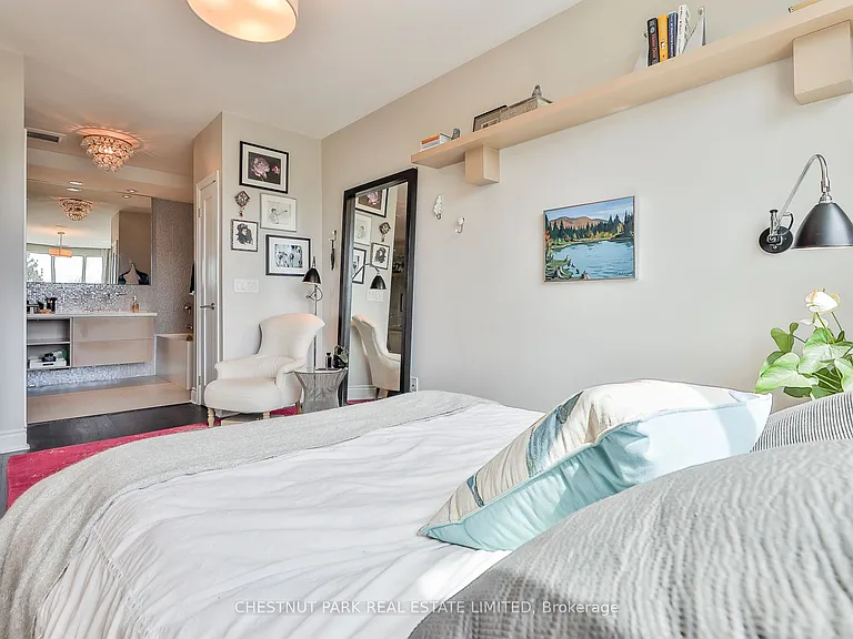 319 Merton St #514 — Photo 19