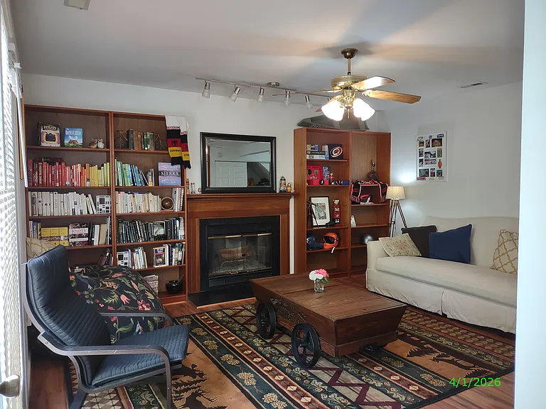 This photo has not been altered in any way: no edits or filters have been applied to try to deceive the viewer by having the room appear larger or brighter than it actually is.