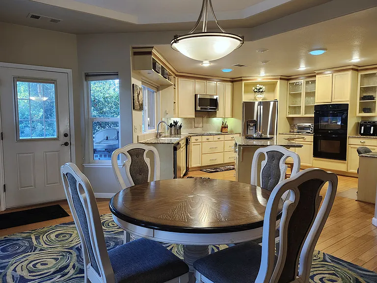 Singing Hills Cir — Photo 23