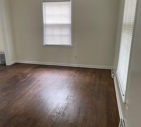3rd image of 6618 Floyd St