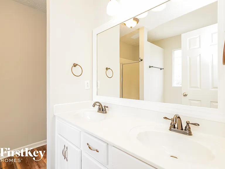 3221 Demetros Ct — Photo 9