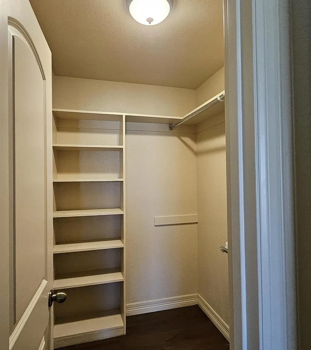 3 bed, 1338 sqft, $1,850 — Photo 3