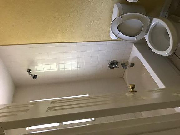 5th image of 1722 E Mulberry Dr APT A
