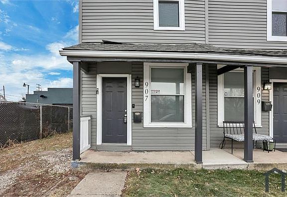 5th image of 907 Scott St
