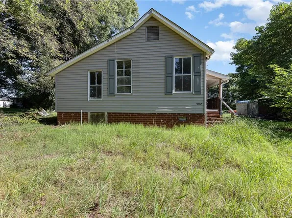 502 Blackburn St, Mayodan, NC 27027