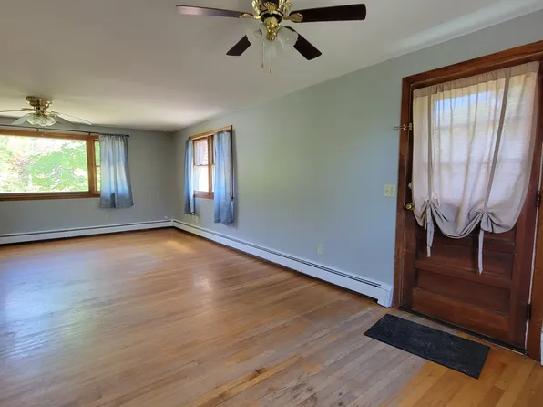 18 Parsonage Rd, Higganum, CT