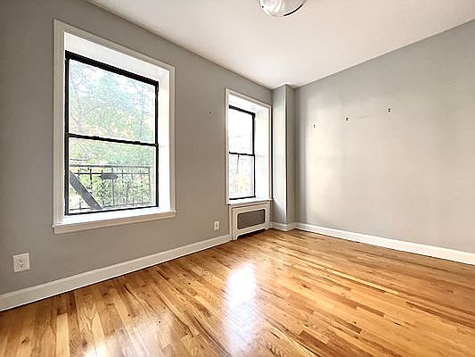 5th image of 464 Amsterdam Ave #2
