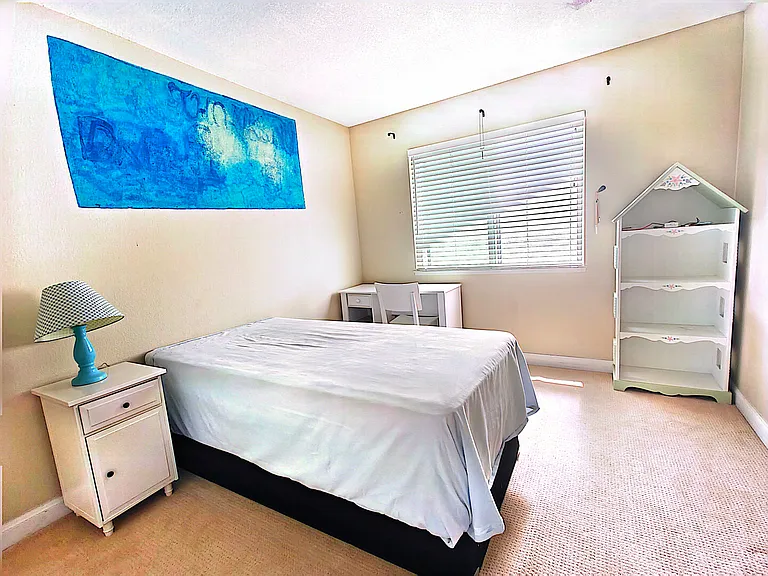 Room2 with Shared Full Bath