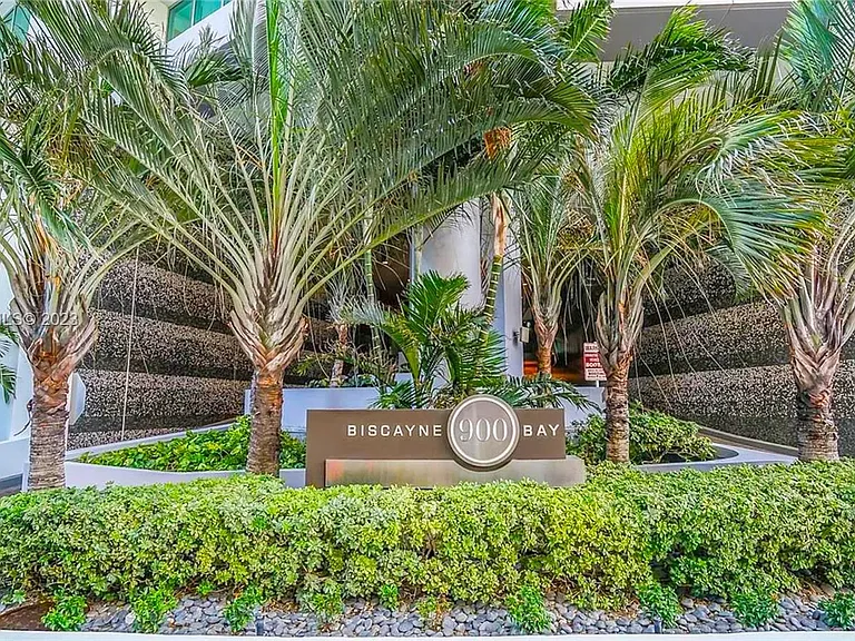 900 Biscayne Blvd #Penthouse 6205 — Photo 27