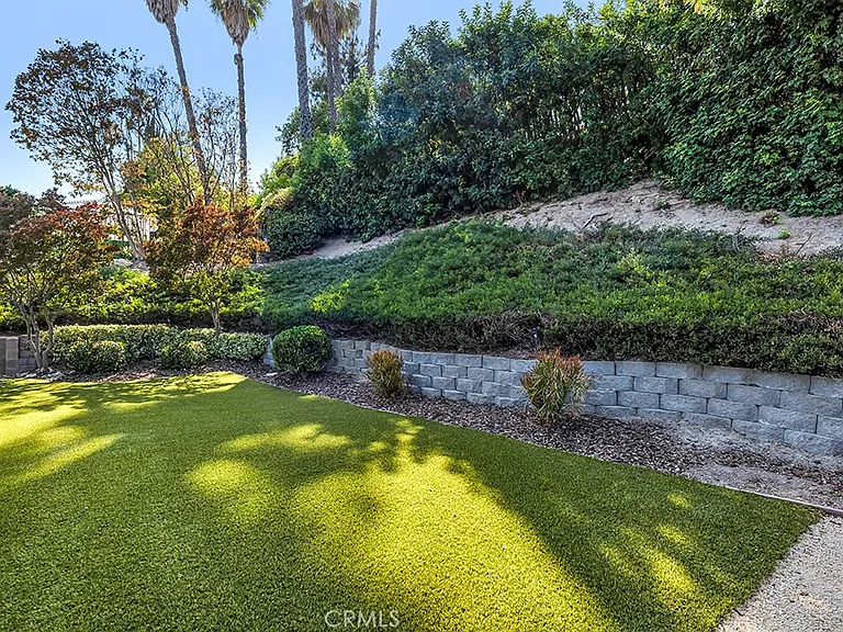 20509 Rhoda St — Photo 15