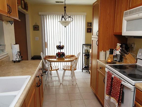5th image of 2053 Stone Gap Dr