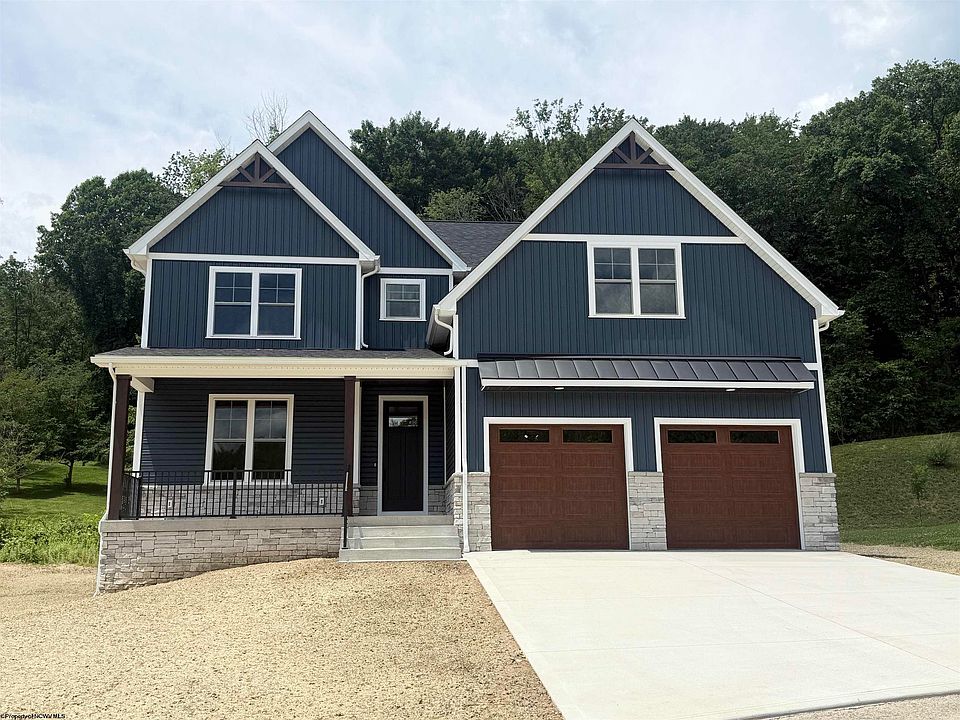 1st image of 213 Farm Brook Ln