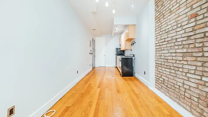 Rented by Nooklyn NYC LLC | media 16