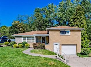 111 Horizon Dr, Pittsburgh, PA 15237
