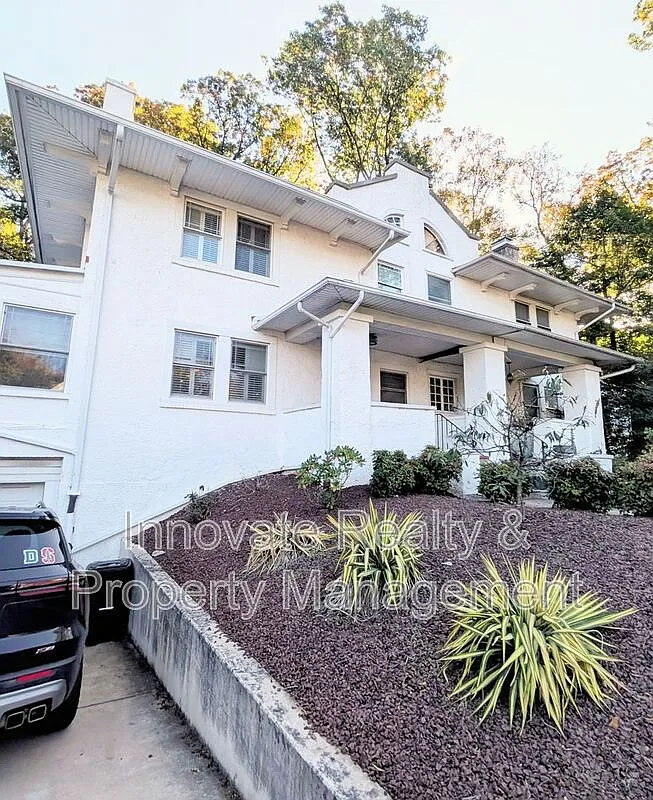 6519 Lincoln Dr photo 1
