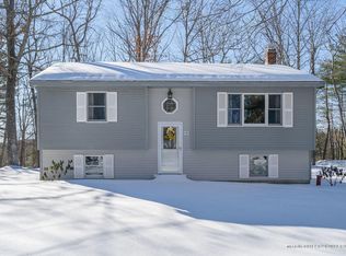 22 Forest Ln, Cumberland, ME 04021