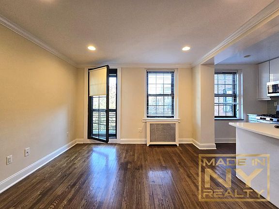 3rd image of 5101 39th Ave APT W45