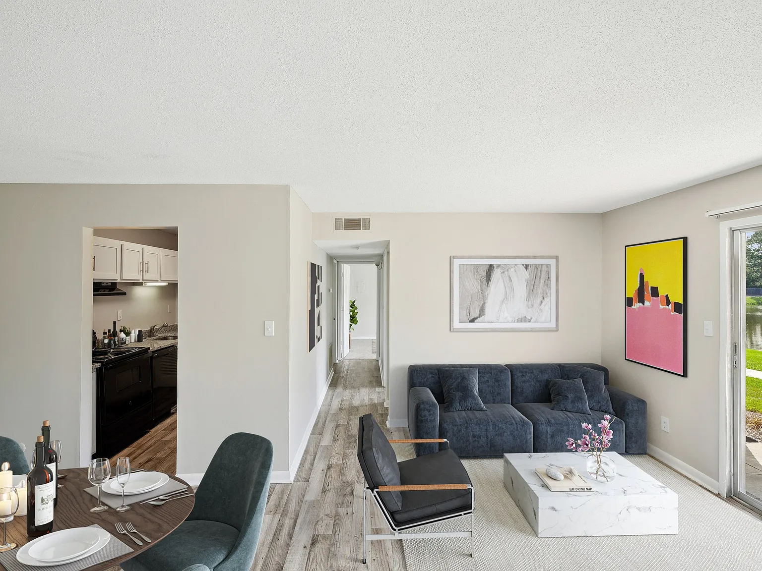 Lakeside Lakeview Apartments — Photo 2