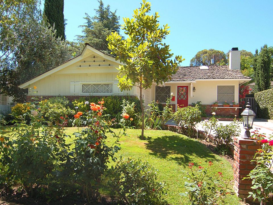 1st image of 22148 Buena Ventura St