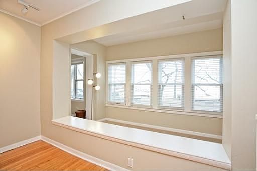 4th image of 1209 W Jarvis Ave #1