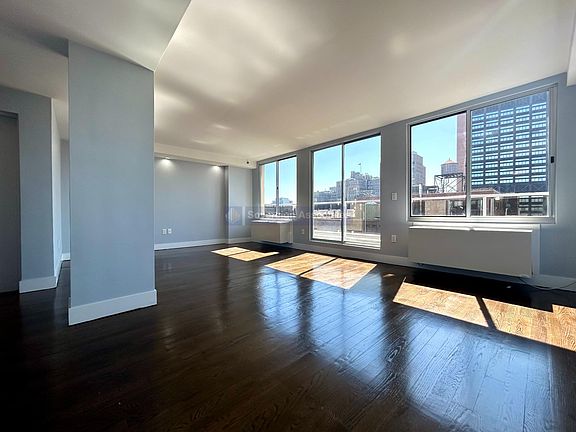 3rd image of 703 W 171st St #8