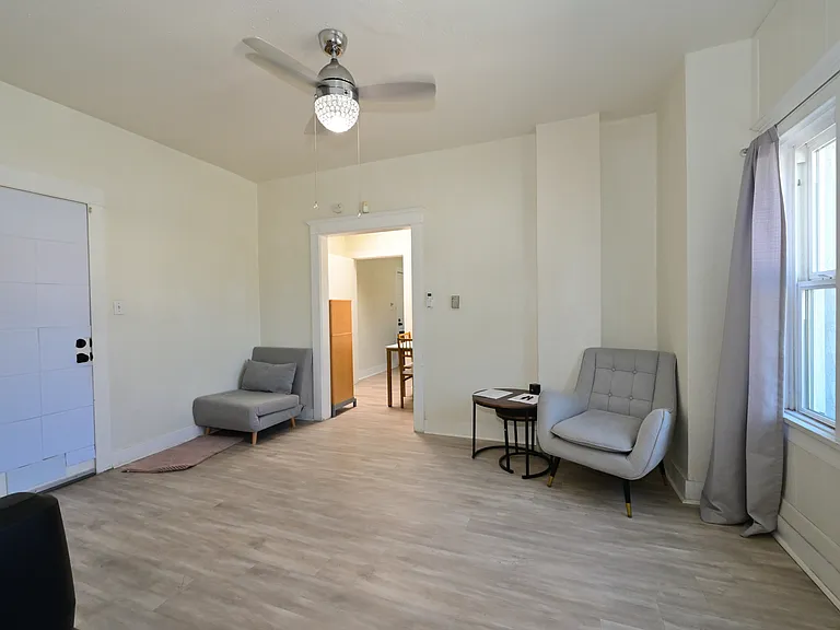 updated unit, super bright with many windows, furnished w/ in-unit laundry and free wifi (speed NOT GUARANTEED)