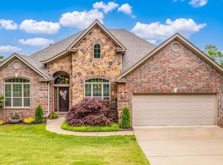 164 Majestic Cir, Maumelle, AR 72113