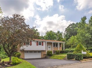 428 Englewood Dr, Pittsburgh, PA 15237