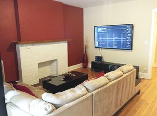 916 Main St APT 1, Evanston, IL 60202