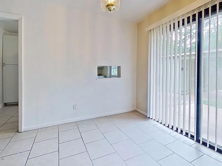 7104 Waikiki Rd — Photo 8